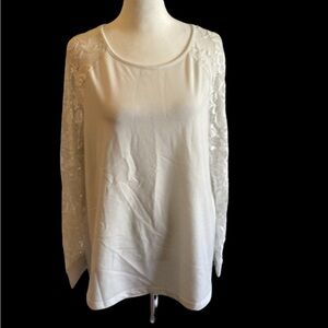Camisa long sleeve crew neck blouse. Size L. White. Sheer lace sleeves.